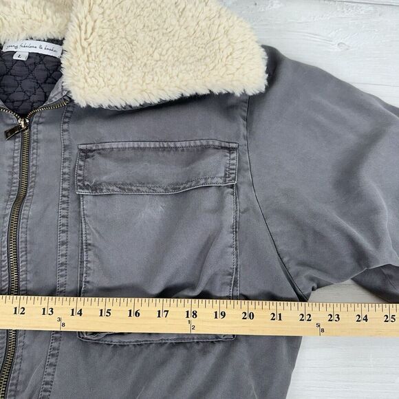 Revolve Young Fabulous & Broke Crop Jacket Women L Earhart Gray Sherpa Collar - Picture 14 of 16
